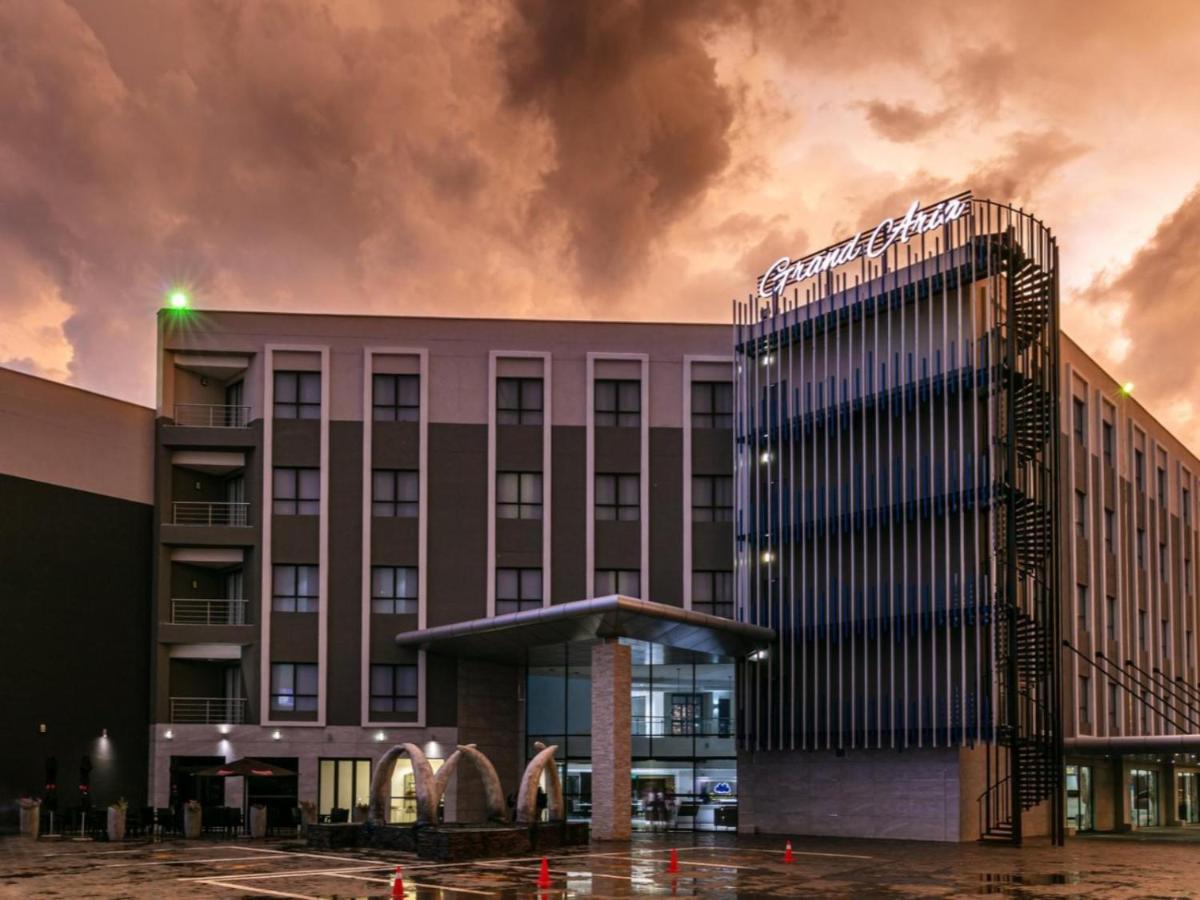 The Grand Aria Hotel And Conference Centre Gaborone Eksteriør bilde